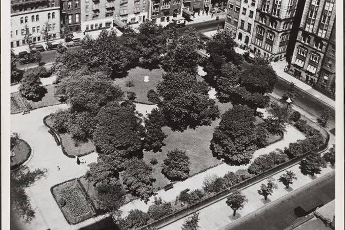 Gramercy Park, 1944. <br/>